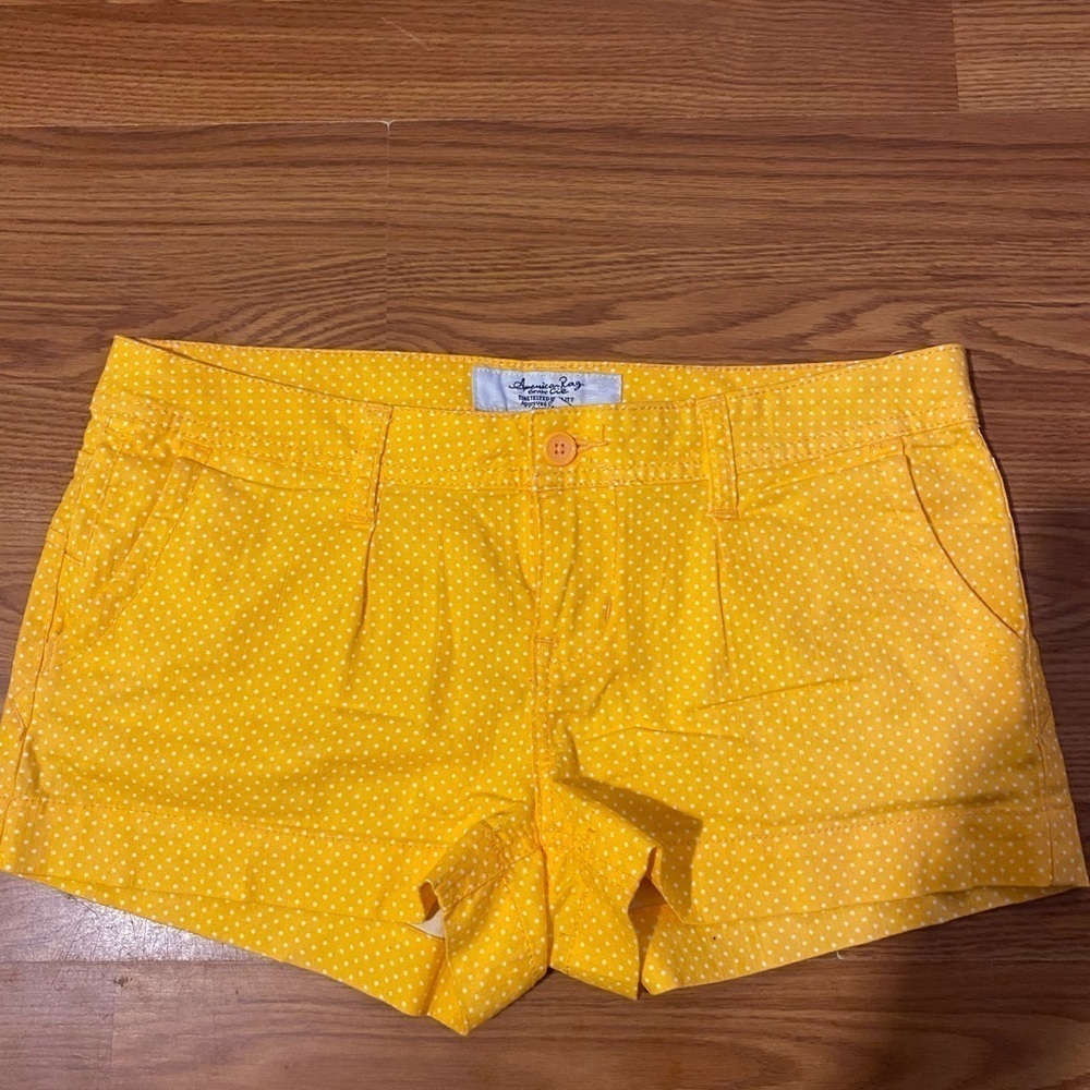 American Rag Shorts size 5 (FL)